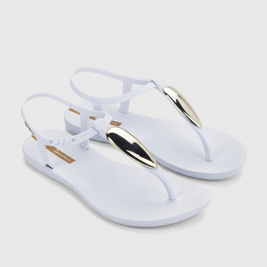 Ipanema Class Luxury GIL83954 white gold women's thong sandal, side view, with metallic strap detail.