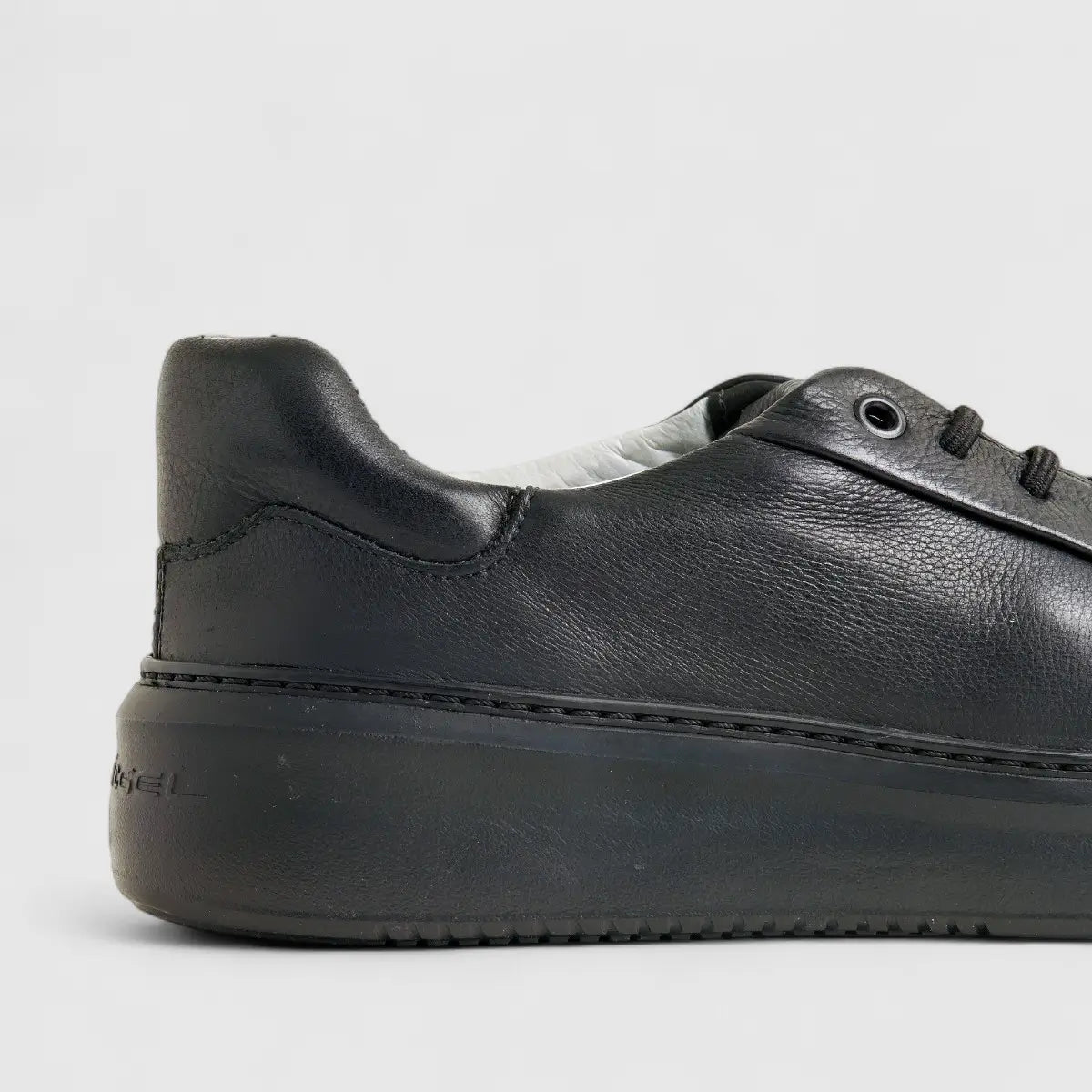 Anatomic Leather Sneaker Black 242401 AN120