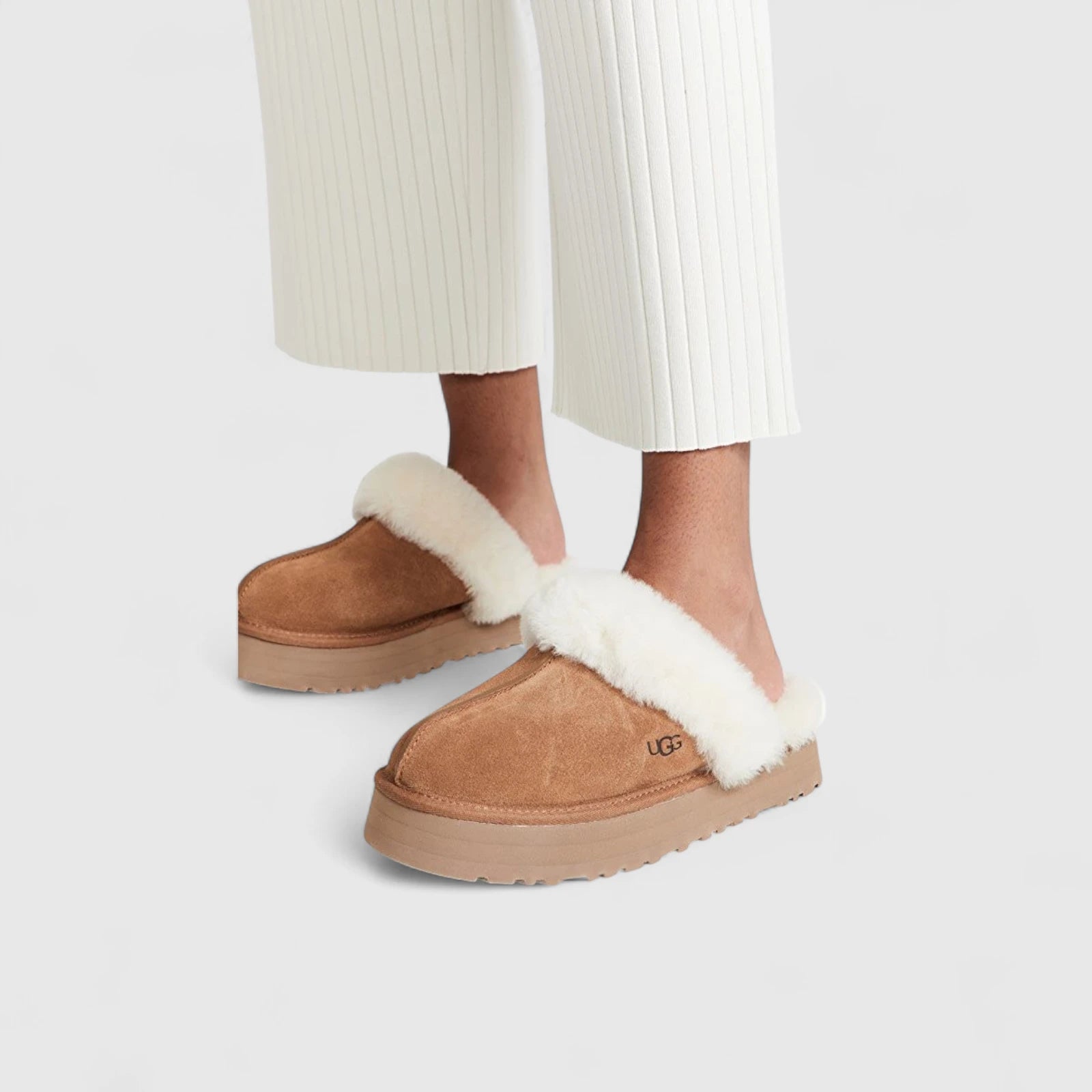 Ugg Disquette Clog 1122550 Chestnut Slides | familyshoecentre