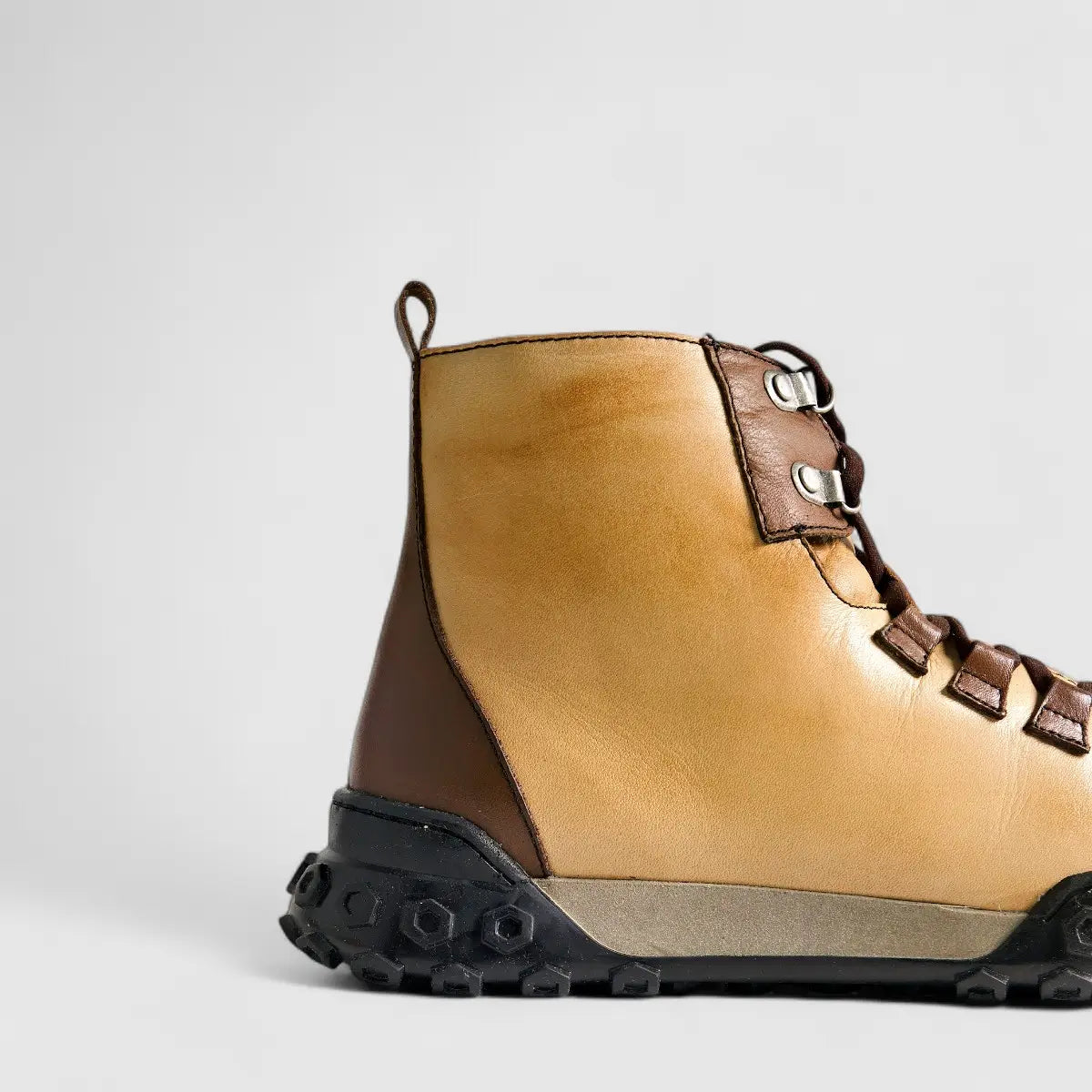 Karyoka Comfort Leather Boots 3551 Beige/Brown Boots | familyshoecentre