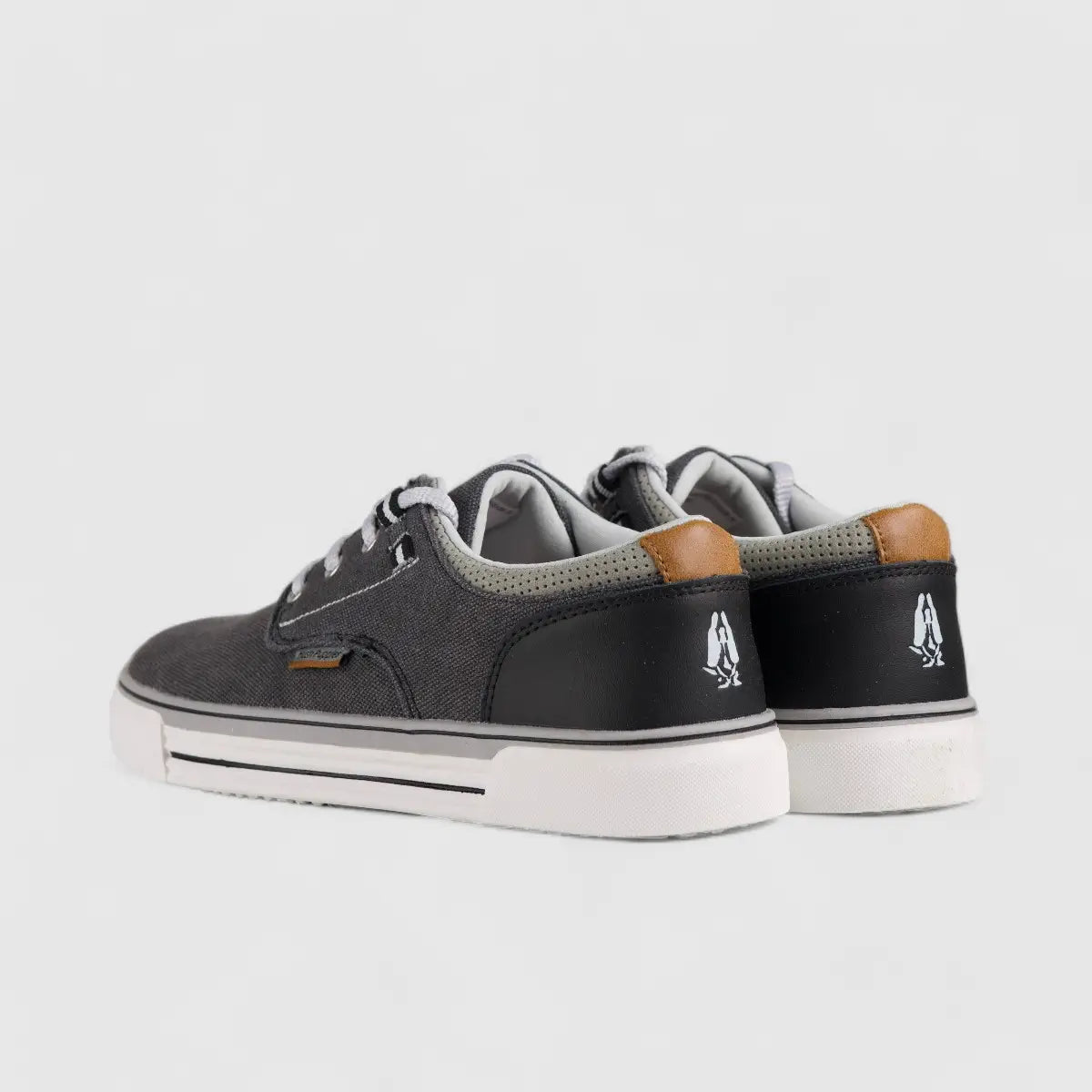 Jeromiah Casual Sneaker Black 00856 HP212 Sneakers | familyshoecentre