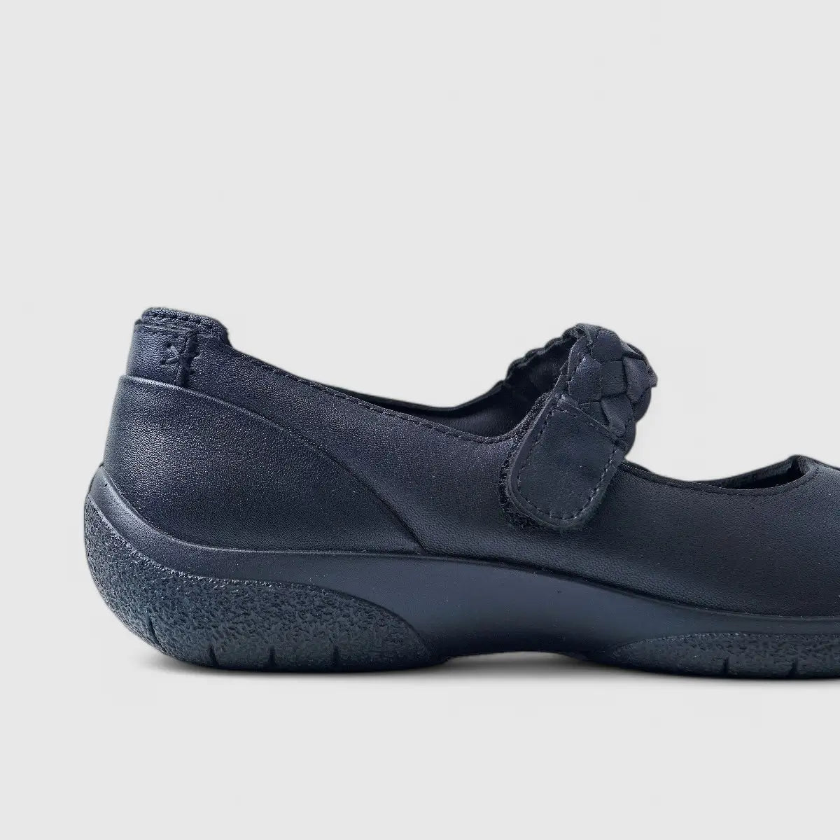 Shake 2 Comfort Shoe Black Pumps | familyshoecentre