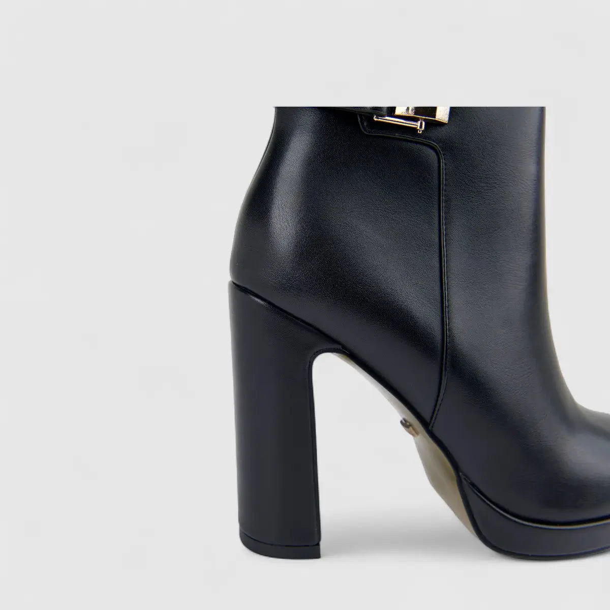 Bulbul Ladies Long Block Heel Boot Black CAR26-15