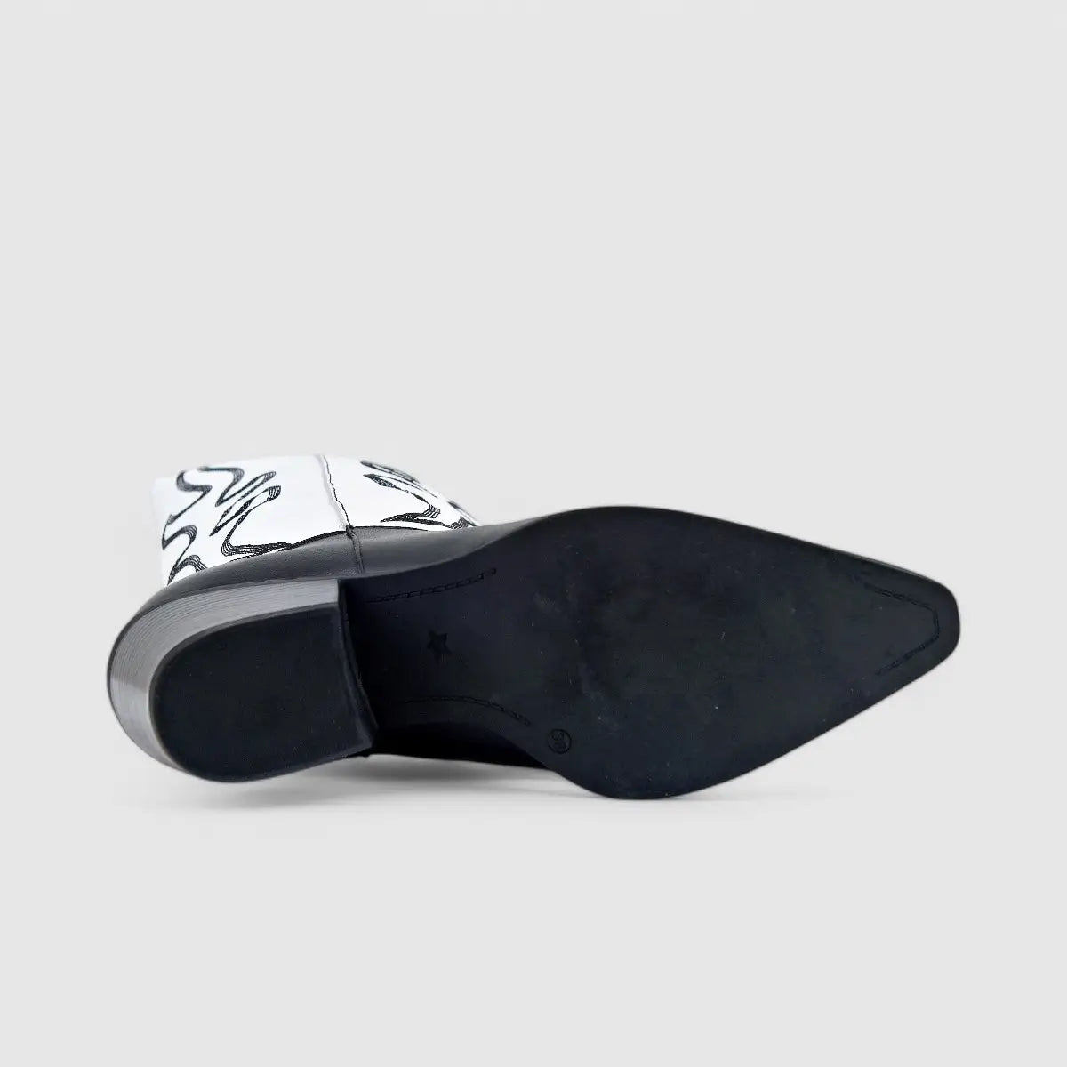 Sofia Mare Leather Cowboy Boot Black/White 11764 Boots | familyshoecentre