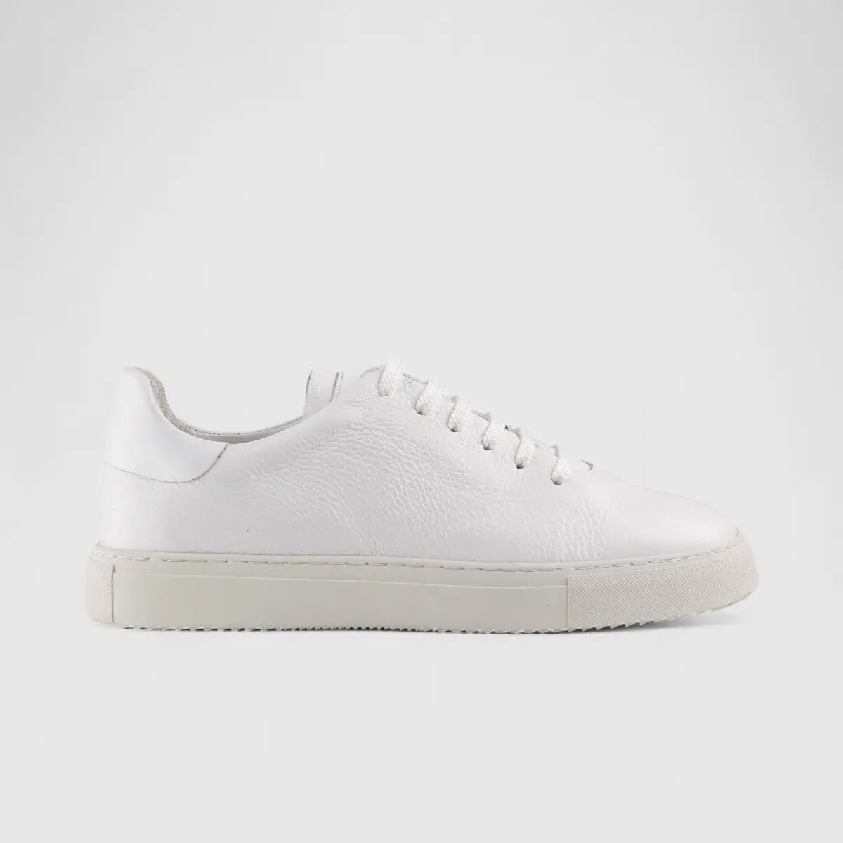 Formales Lace Up Leather Sneaker White 4289 Sneakers | familyshoecentre