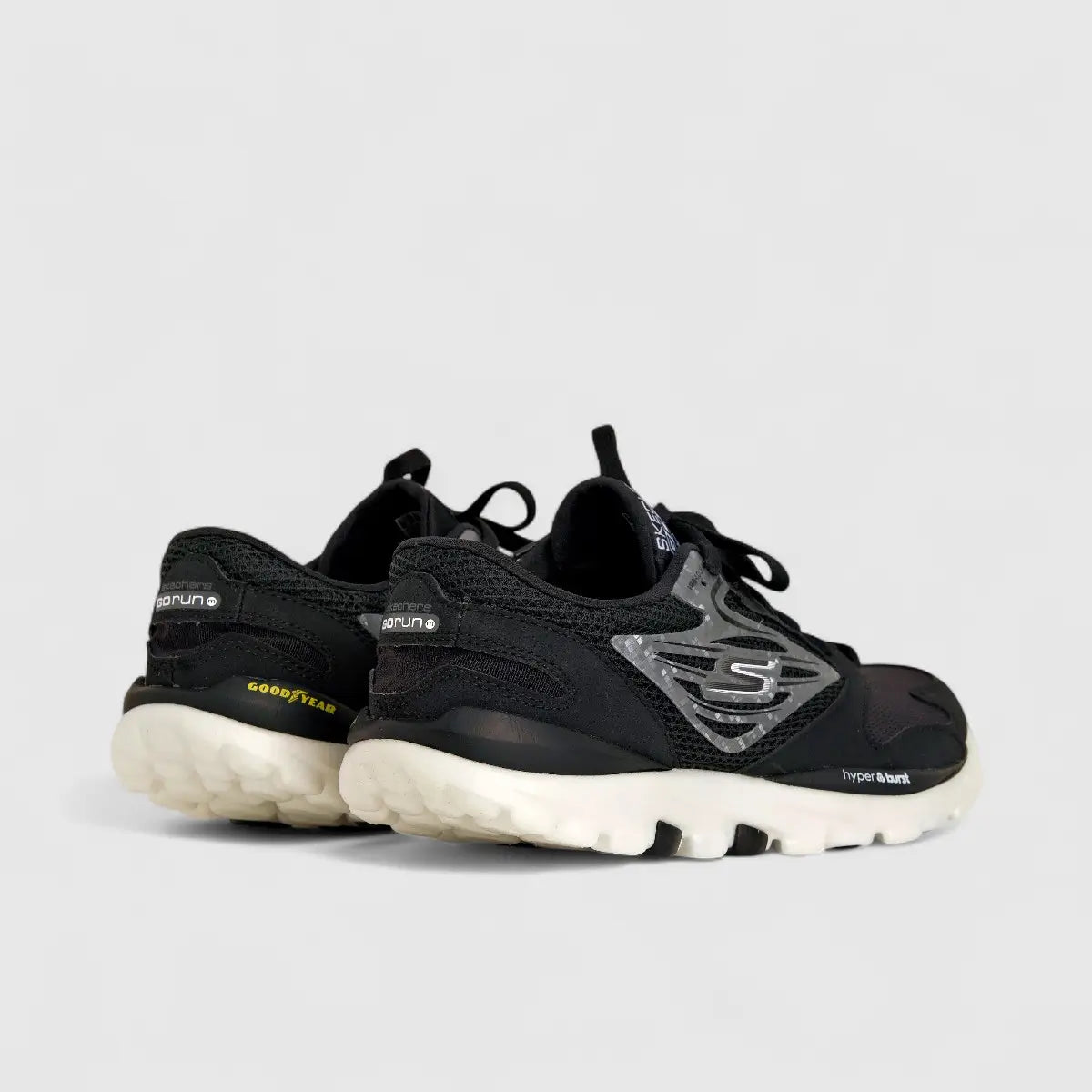 Skechers Men's Comfort Sneaker Go Run Og Hyper 220229 Black Silver SM106