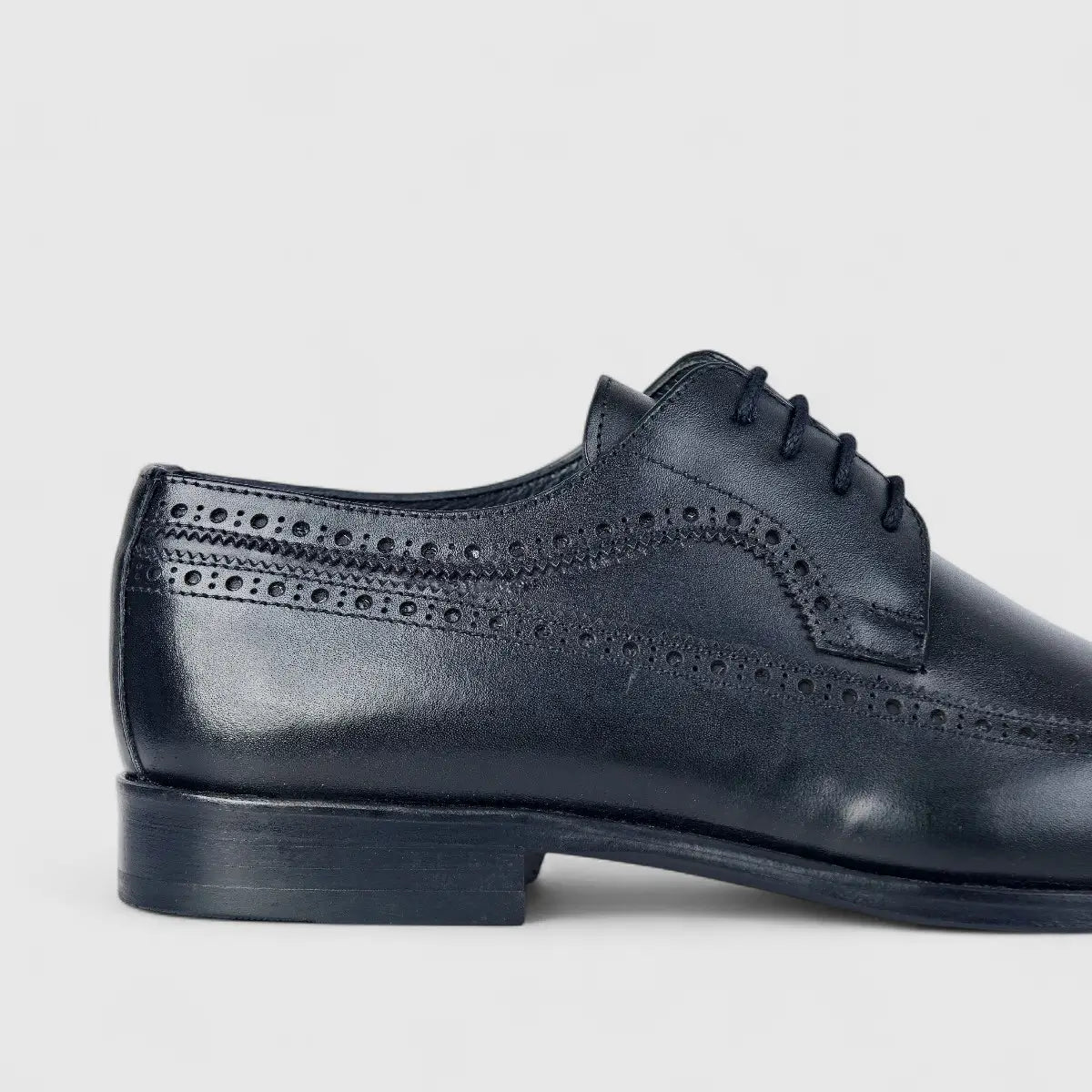 Florsheim Imperial Men's Derby Brouge Adana 2-560/001 Black EL27 Oxfords | familyshoecentre