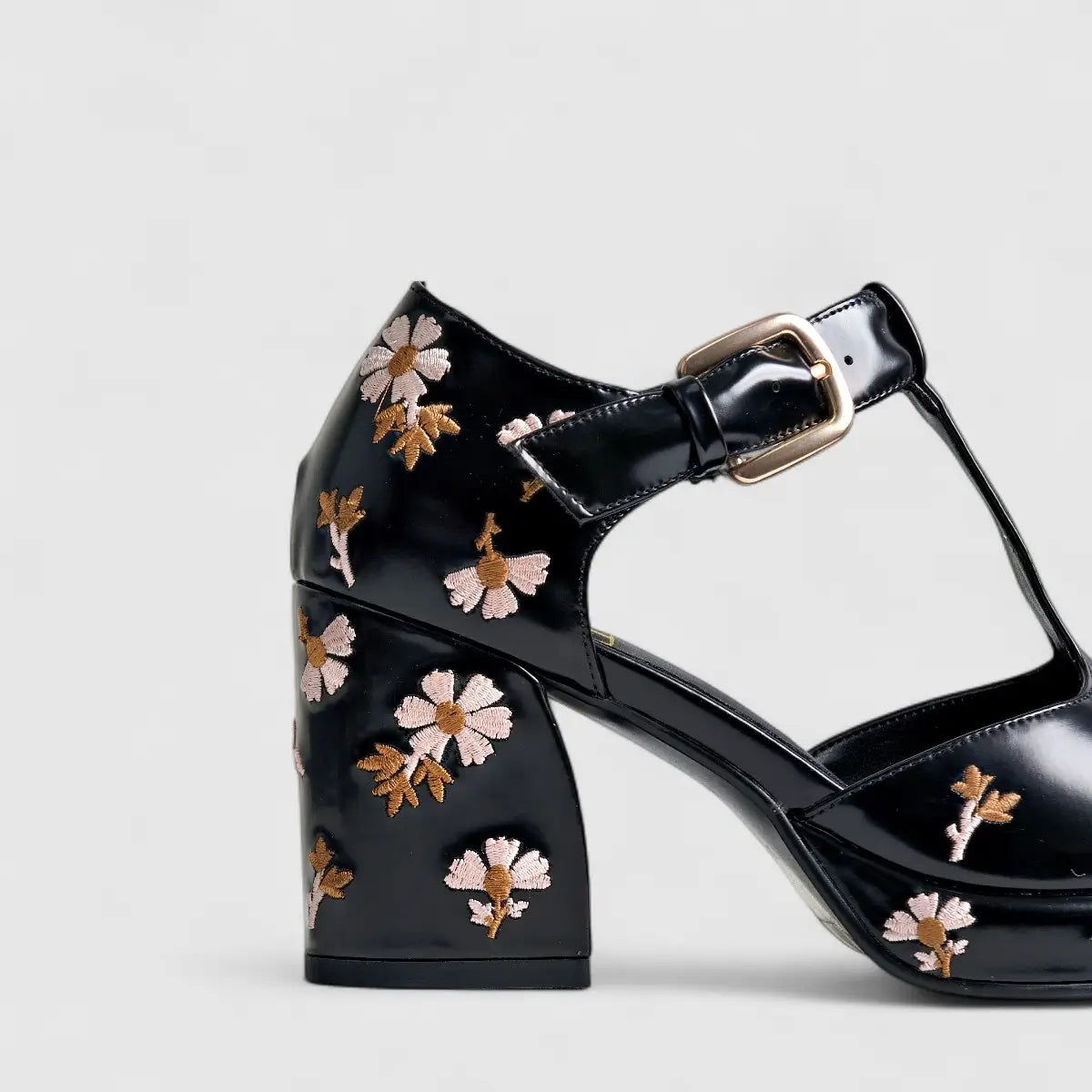 Bulbul Block Heel Black Flower