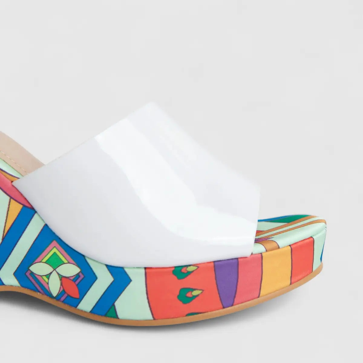 Bulbul Ladies Casual Wedge Sandal White HAR052