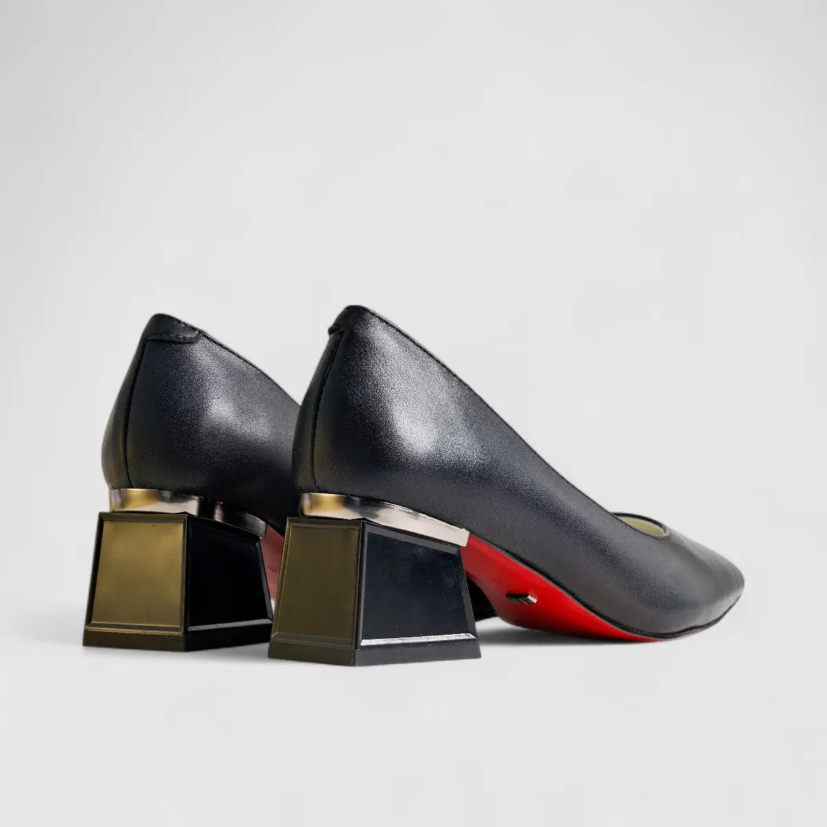 Bulbul Leather Block Heel Shoe Black LAR6032