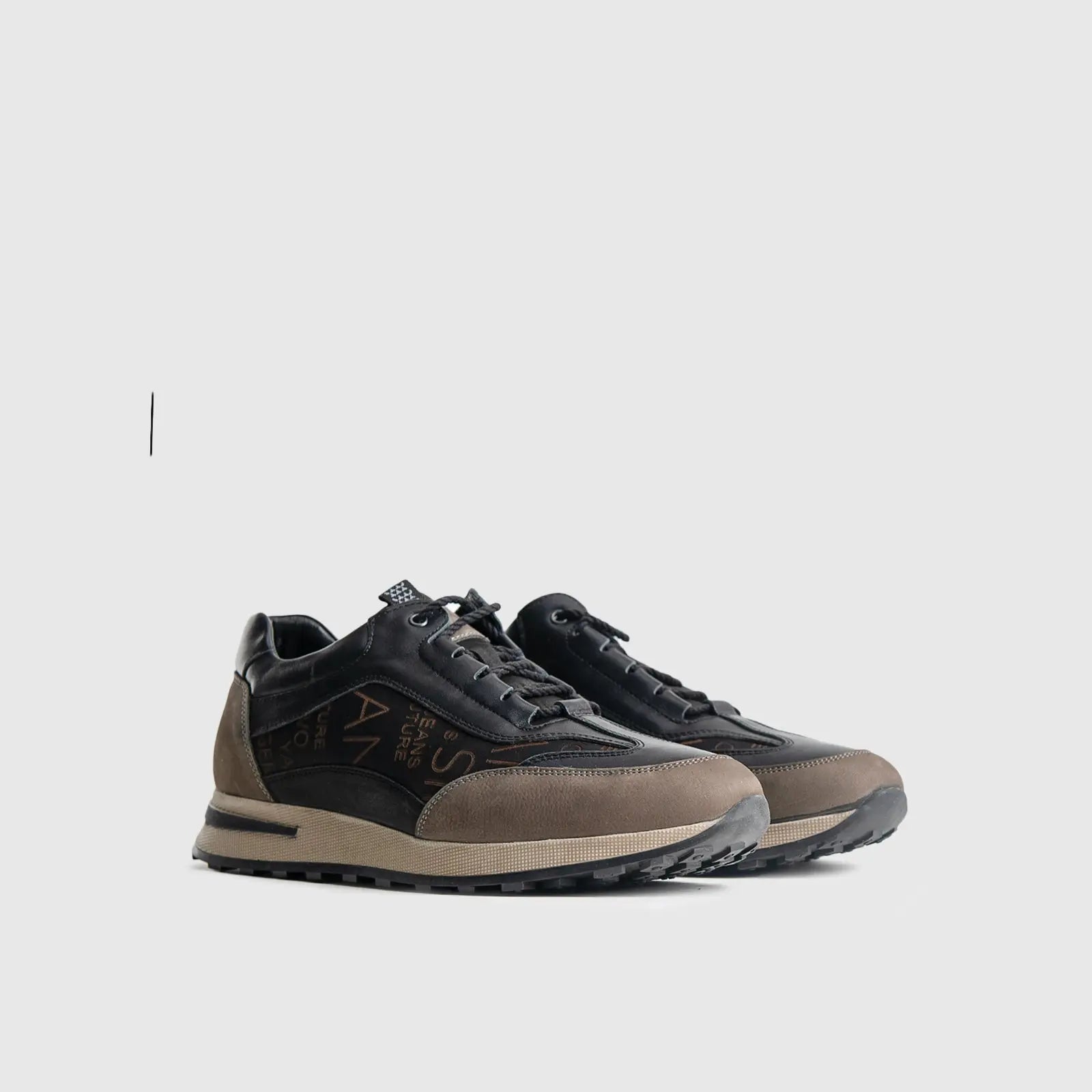 Pepita Casual Sneaker 6017 - Black/Beige Sneakers | familyshoecentre