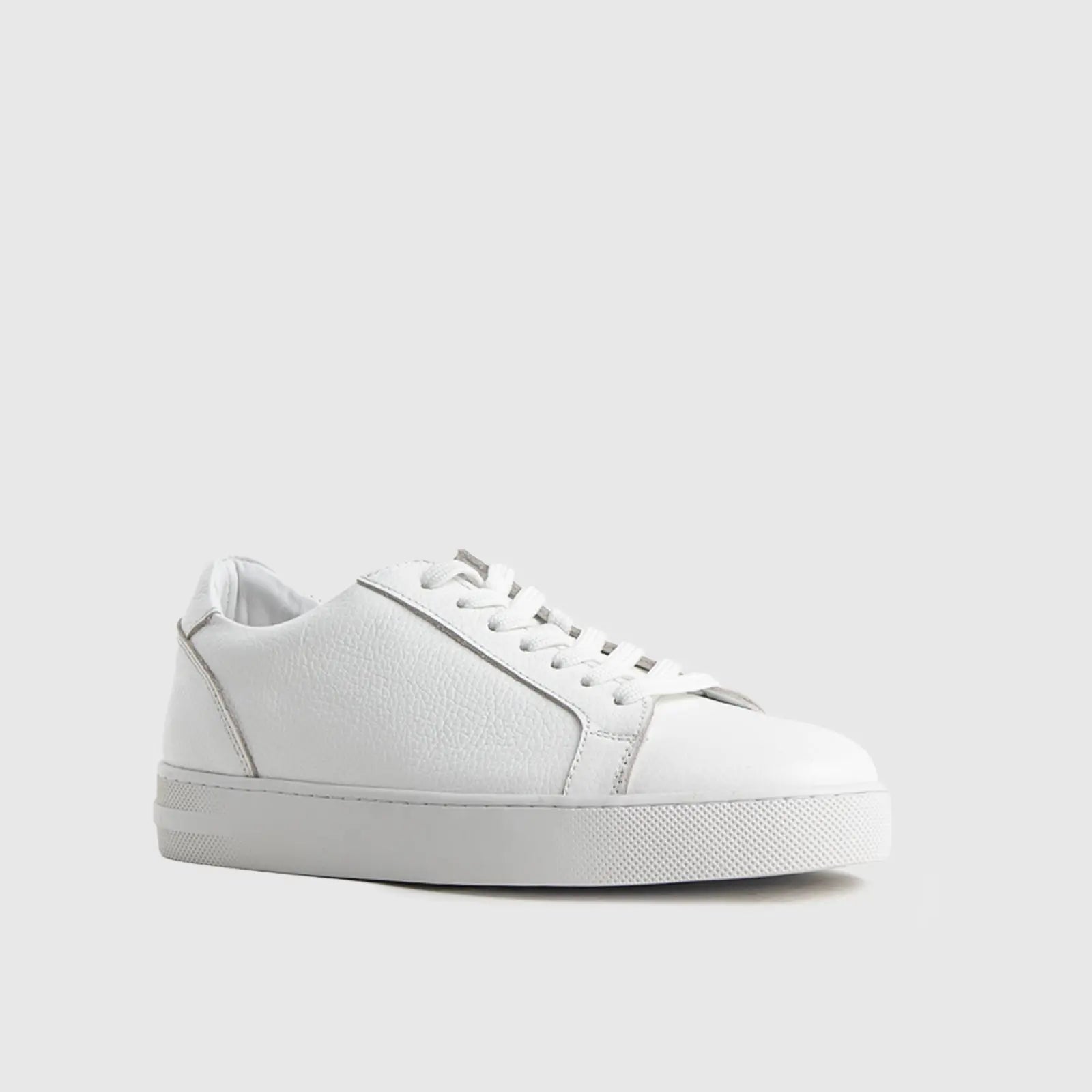 Casual Sneakers White 2215 – familyshoecentre