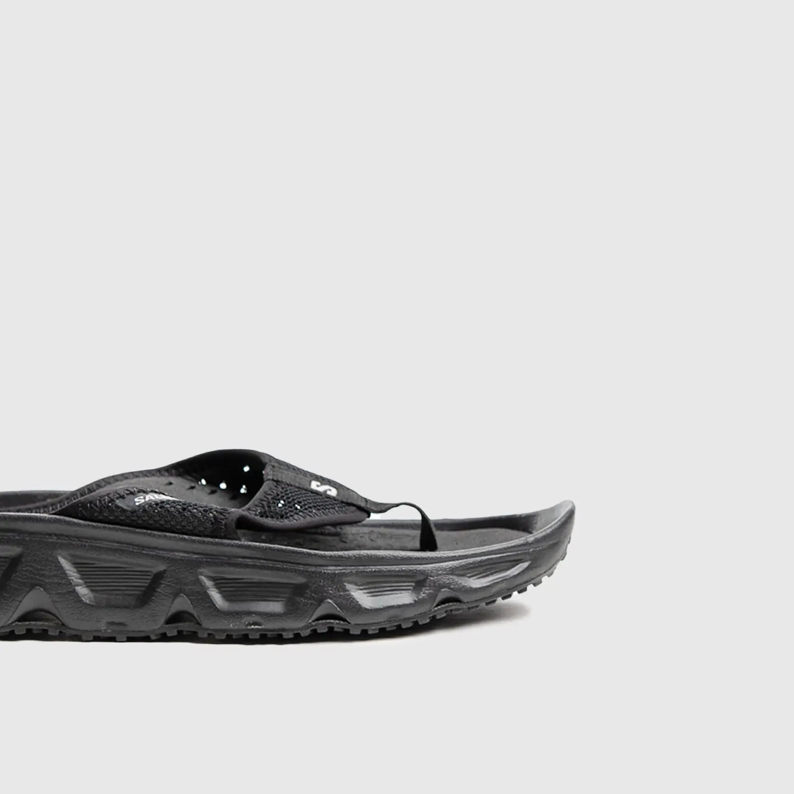 Comfort Flip Flops Black 471108 Flip-Flops | familyshoecentre