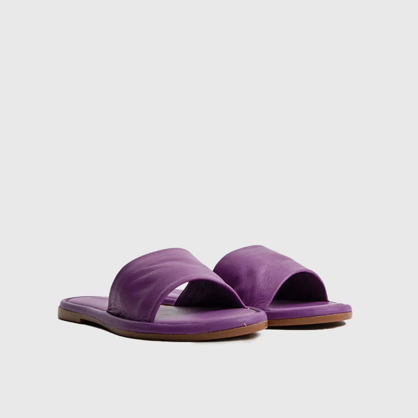 Flat Comfort Push In Sandal 242305 Sandals | familyshoecentre