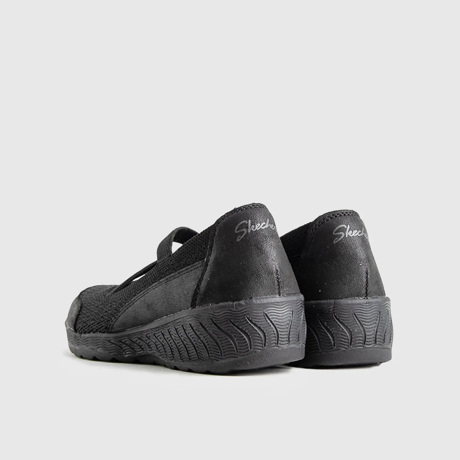 Skechers Slip On Comfort  100456 Sneakers | familyshoecentre