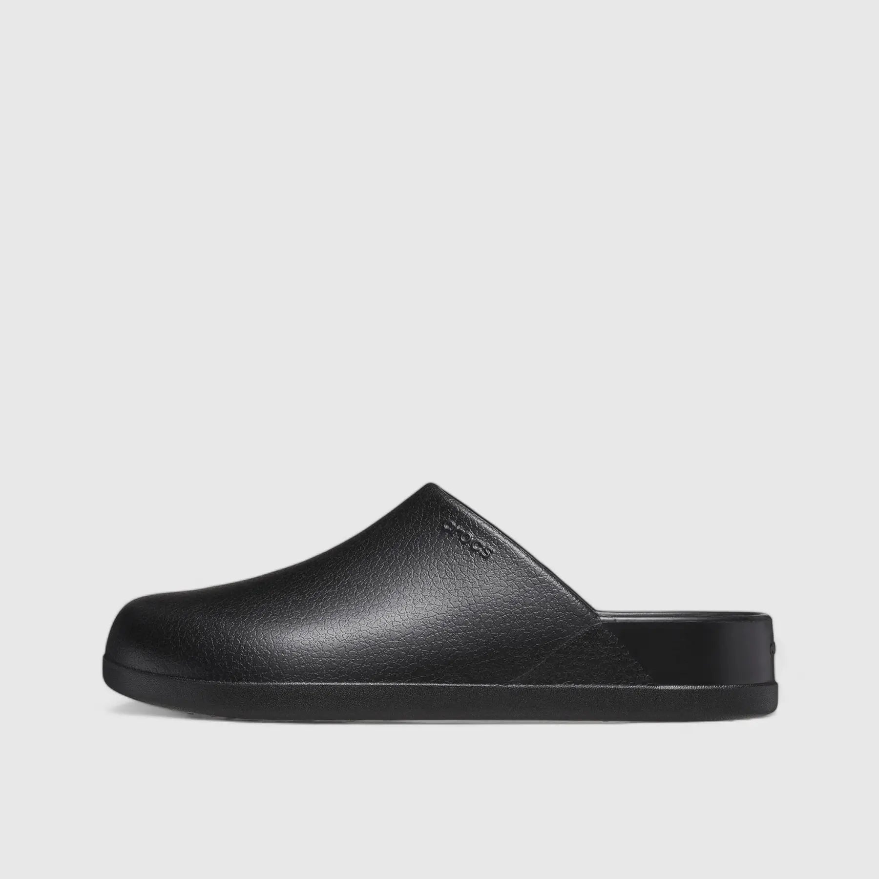 Dylan Clog Black 209366 Slides | familyshoecentre