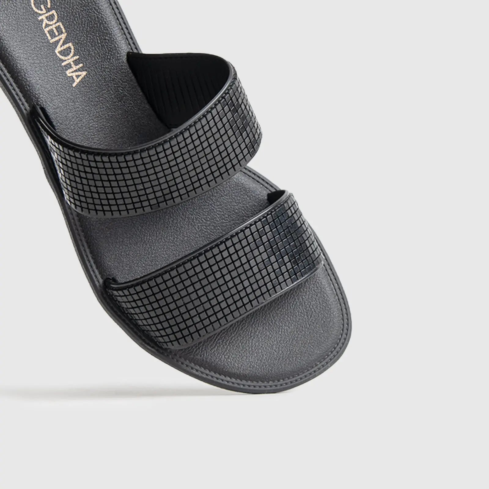 Grendha Buriti Icone Slide Black 18694 Sandals | familyshoecentre