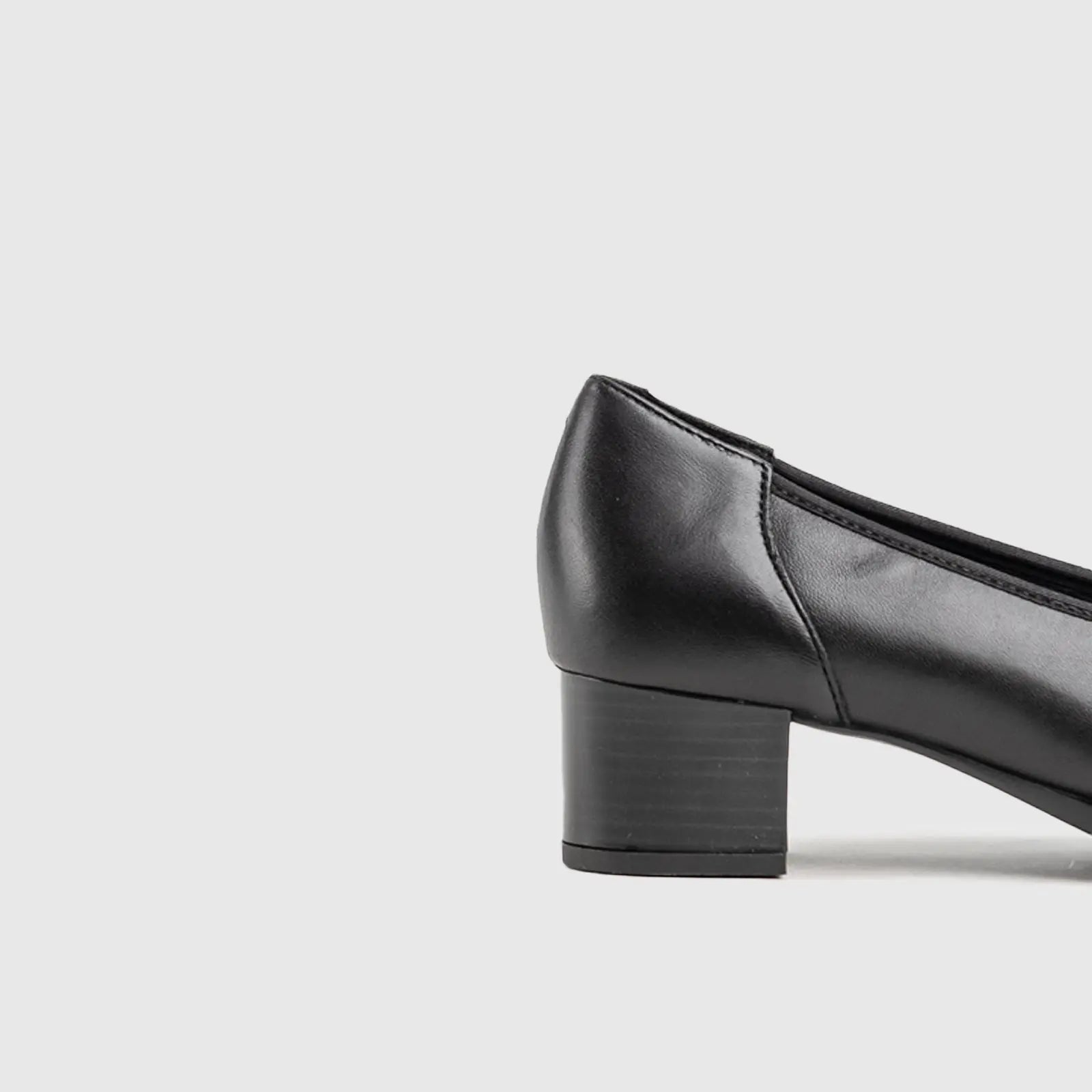 Isabella Comfort Block Heel Court 01357 Heels | familyshoecentre