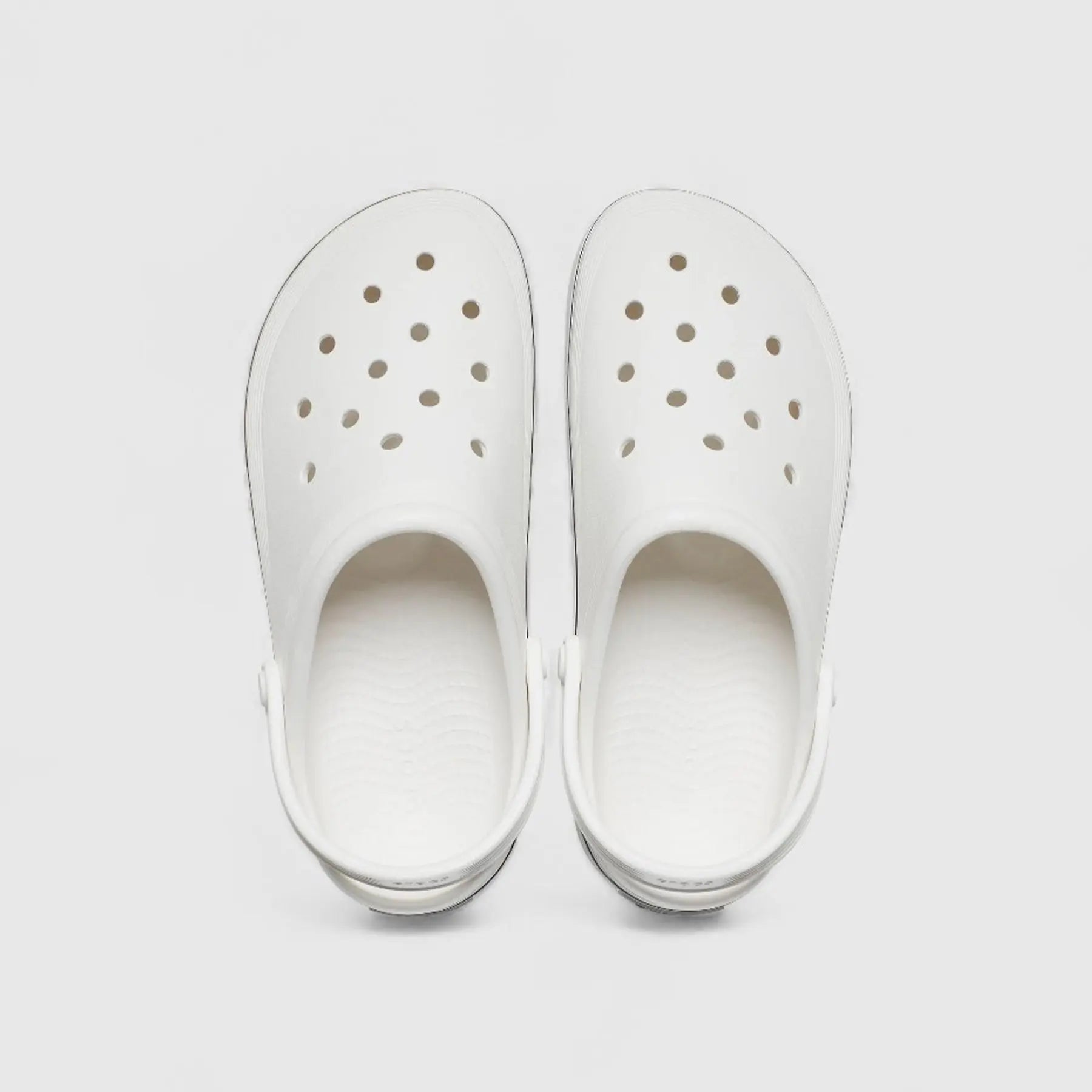 Off Court Clog White 208371 Slides | familyshoecentre