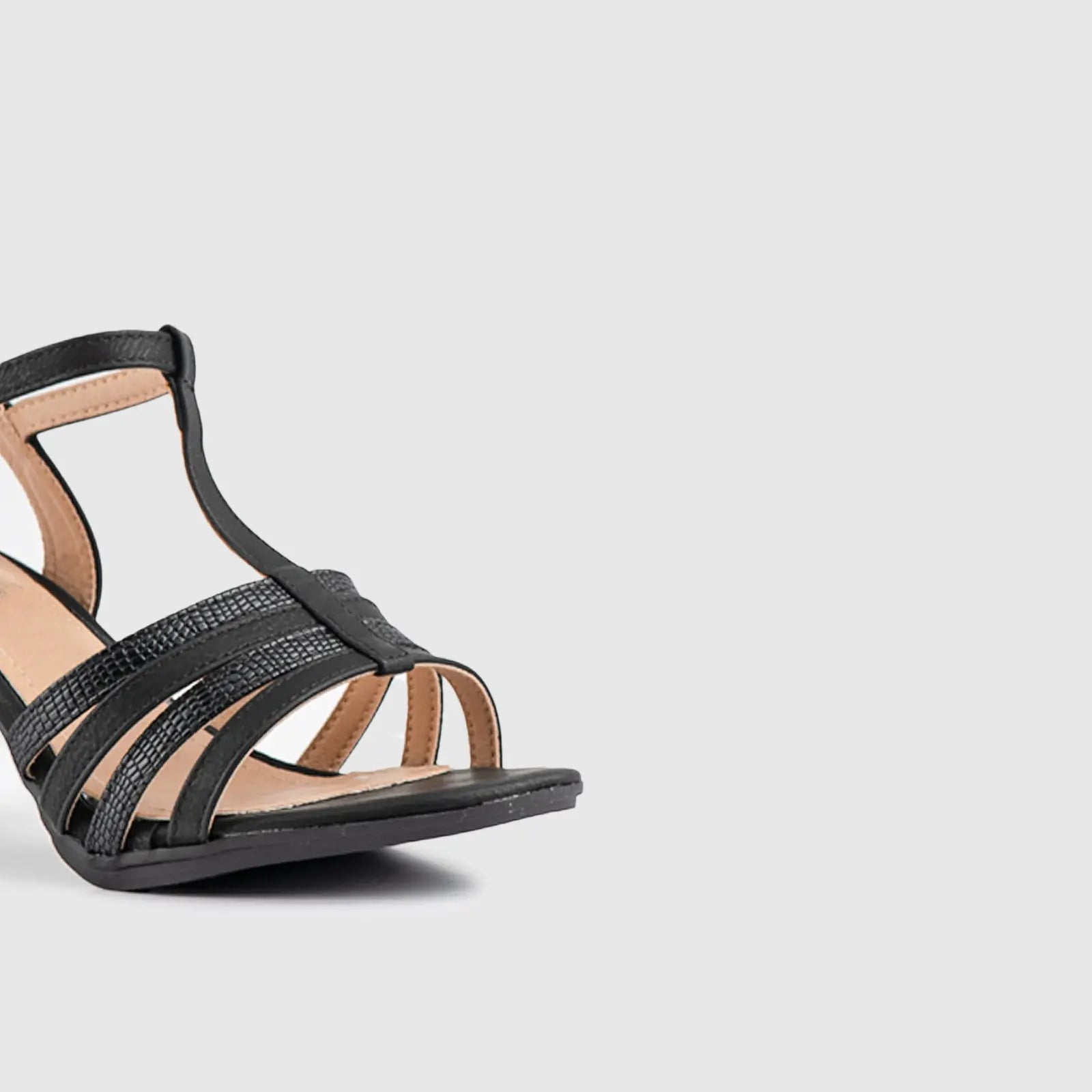 Soft Style Quincy Sandal Black 01494 Sandals | familyshoecentre