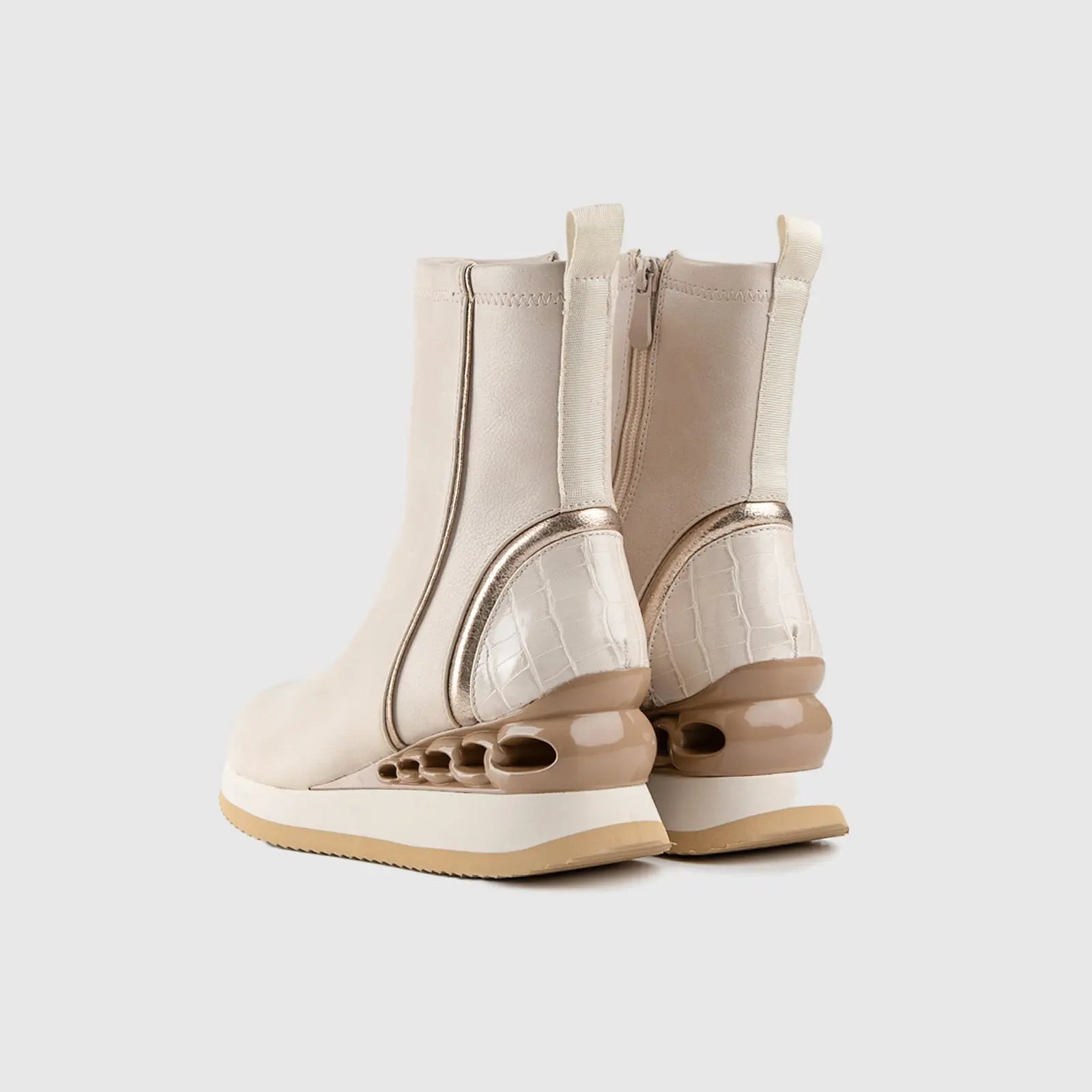 Statement Sneakers Beige SCR04 Sneakers | familyshoecentre