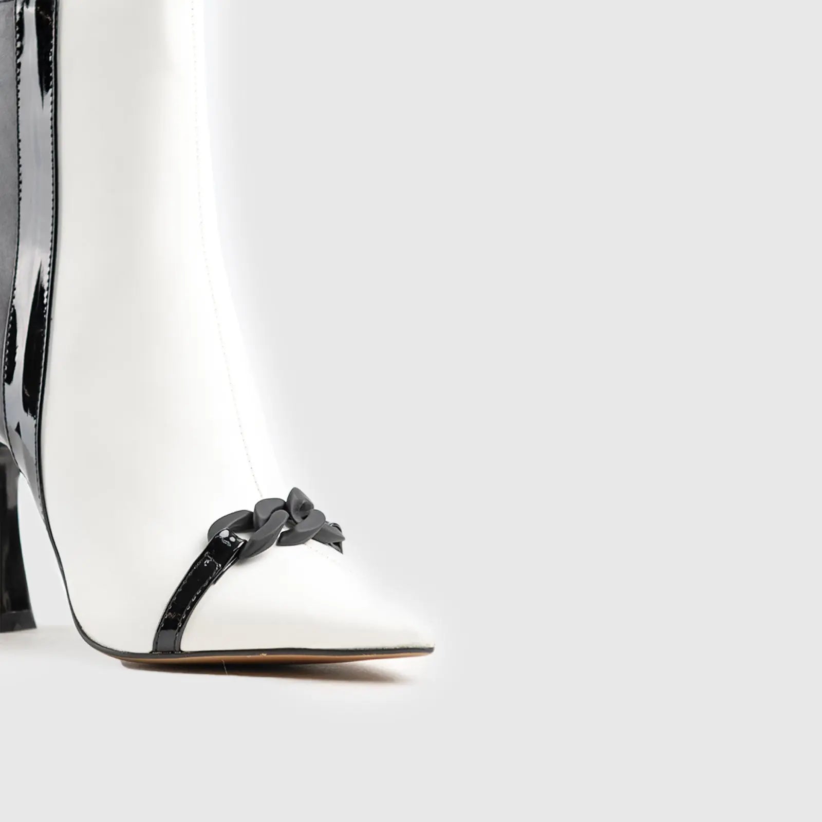 Dress Ankle Boots Black/White Car019 Boots | familyshoecentre