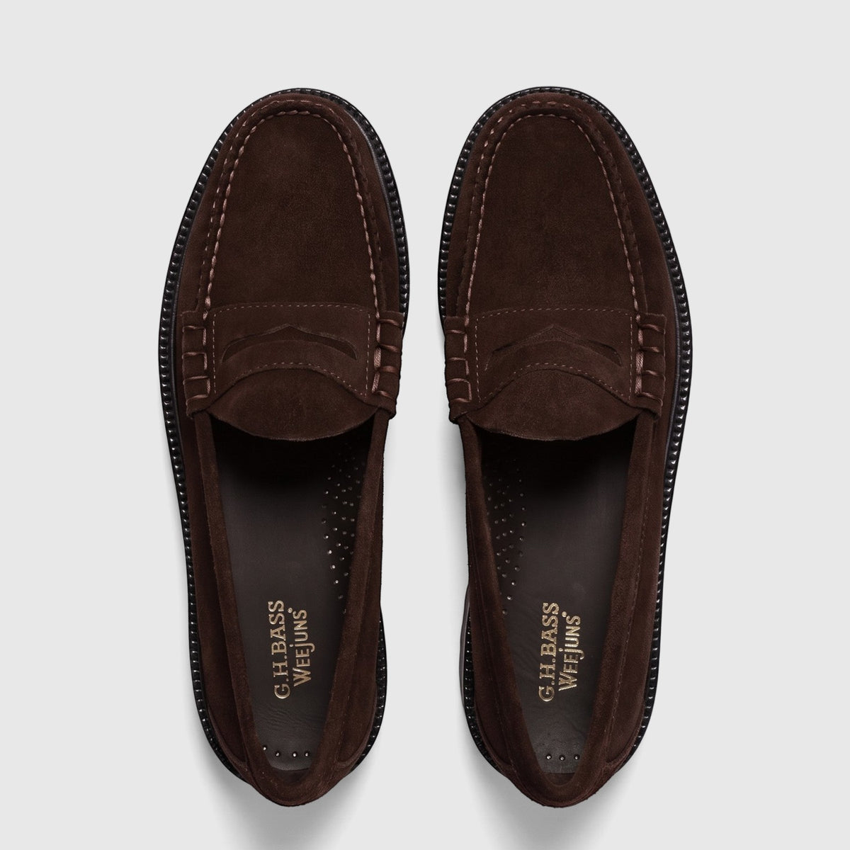 Overhead view of a pair of Bass Men's Chunky Sole Weejun Lug Larson loafers in chocolate suede.