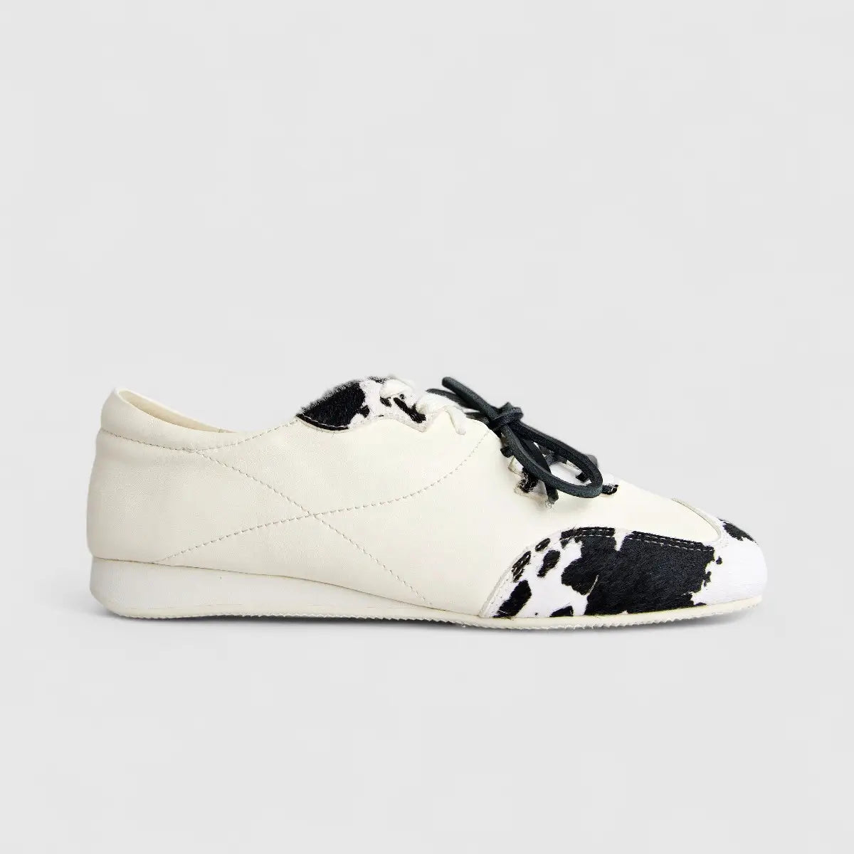 Morbido Ladies Leather Pump White Black Horse Hair PON002