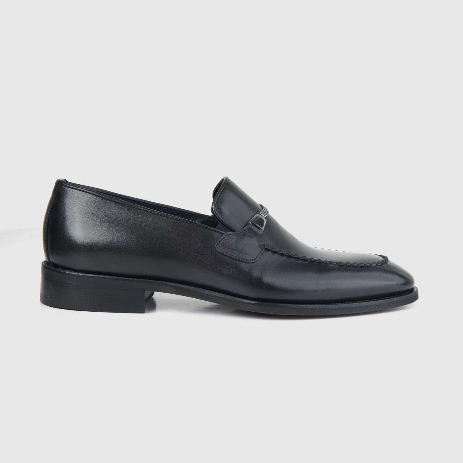 Bulletti men's leather dress slip on 5-54 loafer in black, side profile showing smooth upper and low heel.