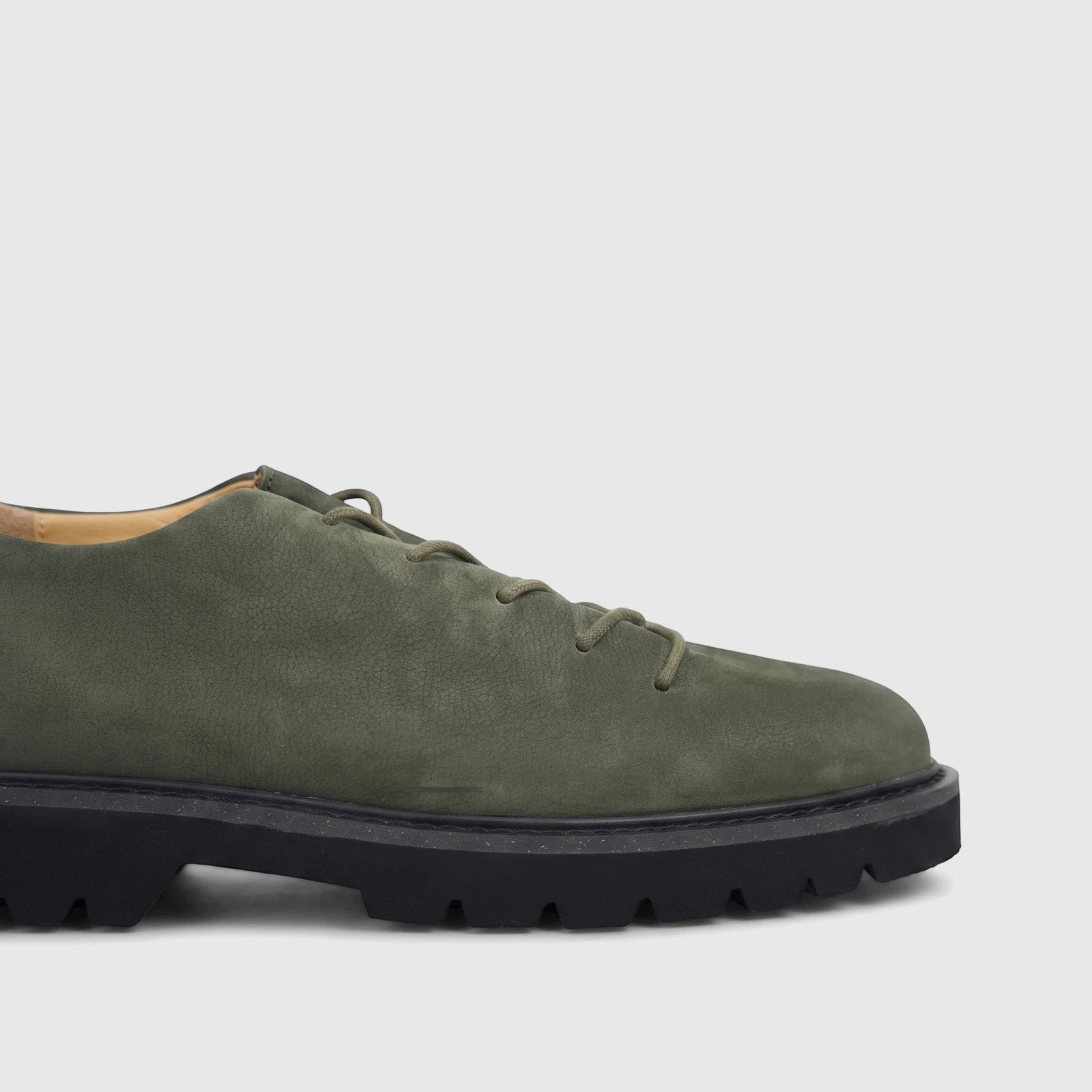Bulletti Men's Seawolf casual lace-up shoe in olive green leather, featuring a chunky black sole, viewed from the side.