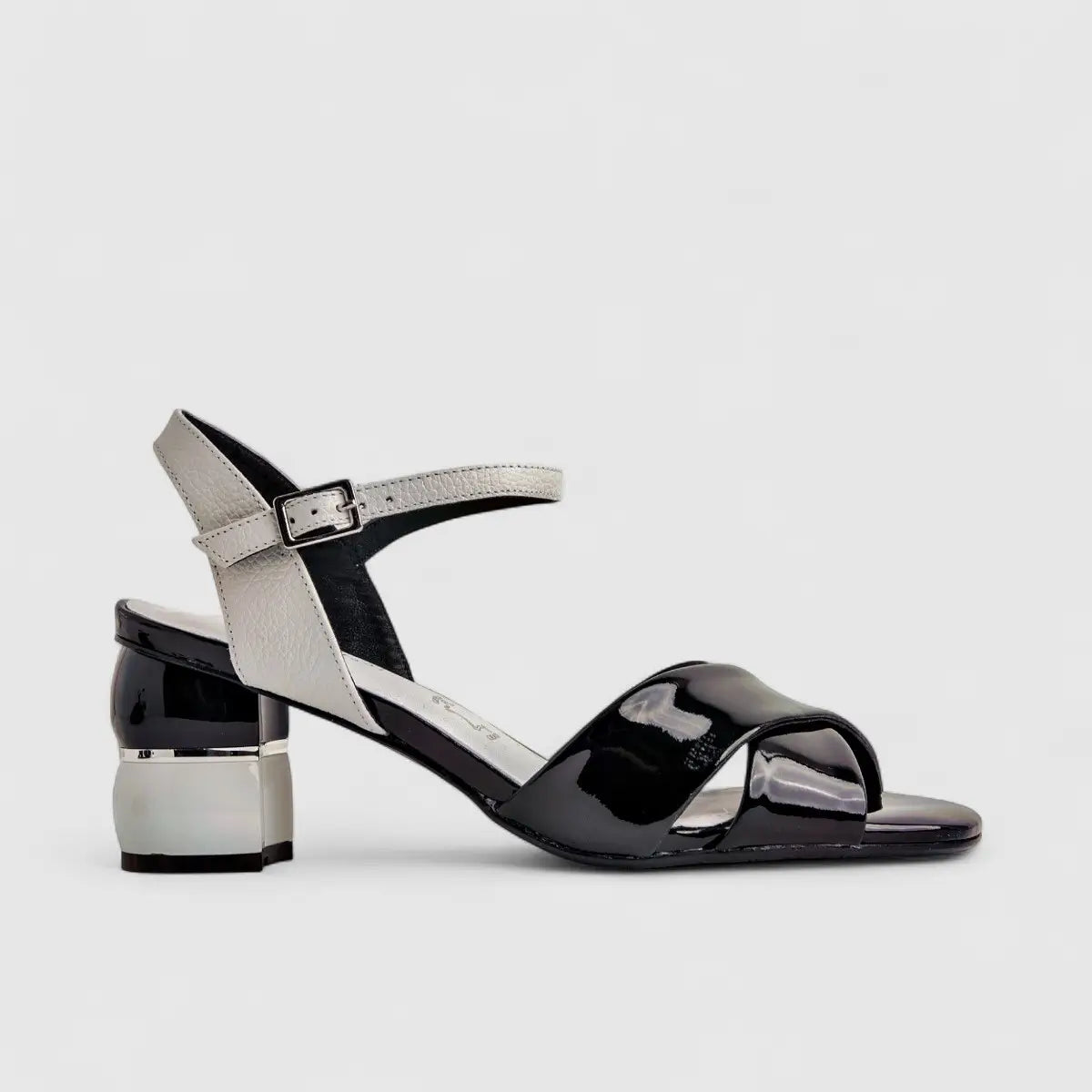 Capelli Rossi Leather Ladies Block Heel Sandal 10088 Black White CR69