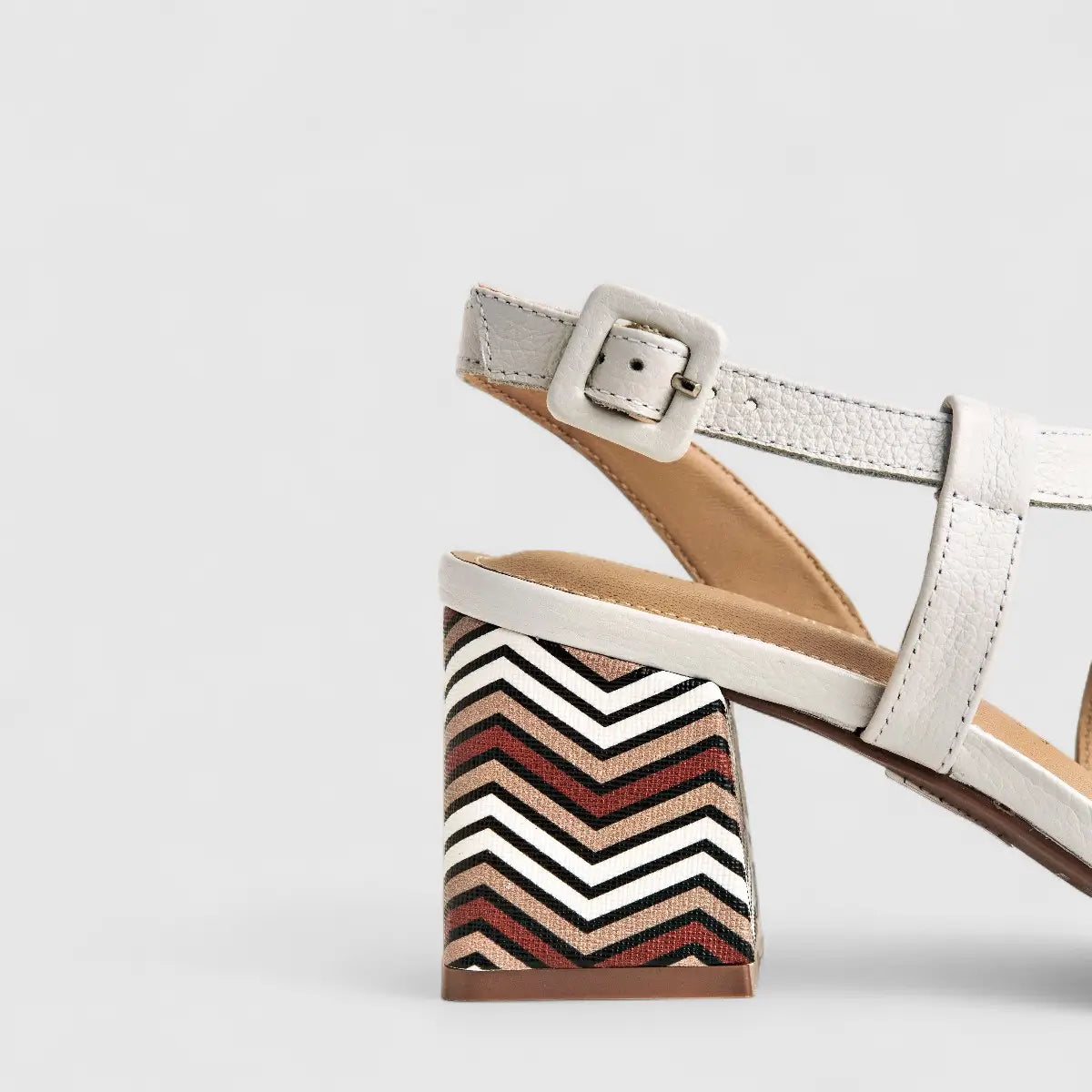 Capelli Rossi Leather Ladies Block Heel Sandal 11620 White Beige CR66
