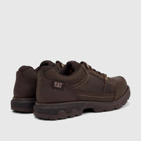 A pair of dark brown Cat Men's Pursue Hiker Lo P726888 shoes, made of leather, displayed from a rear-side view.