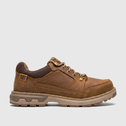 Side profile of a single Cat Men's Pursue Hiker Lo P726887 shoe in bronze brown leather, featuring sturdy construction.