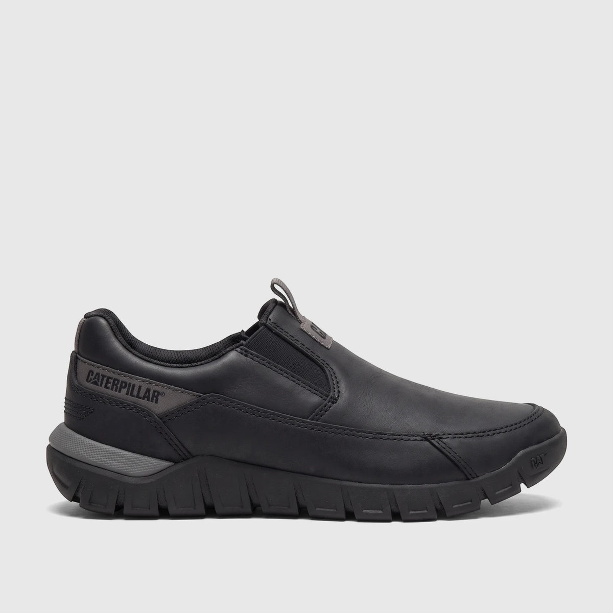 Black Cat Men's Versage P727014 slip-on casual shoe with durable upper and rugged sole, shown in a side profile on a white