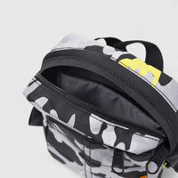 Cat Rodney Mini Shoulder Bag 84059-634 Aop Camo Black/Grey/Yellow