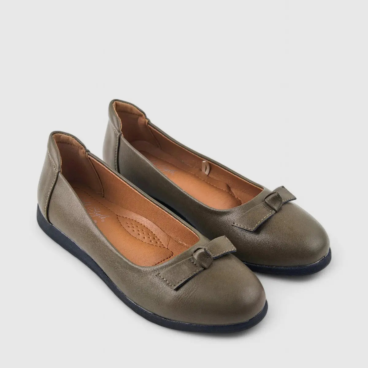 Soft Style By Hush Puppies Haley Pump Olive 01507 Pumps | familyshoecentre