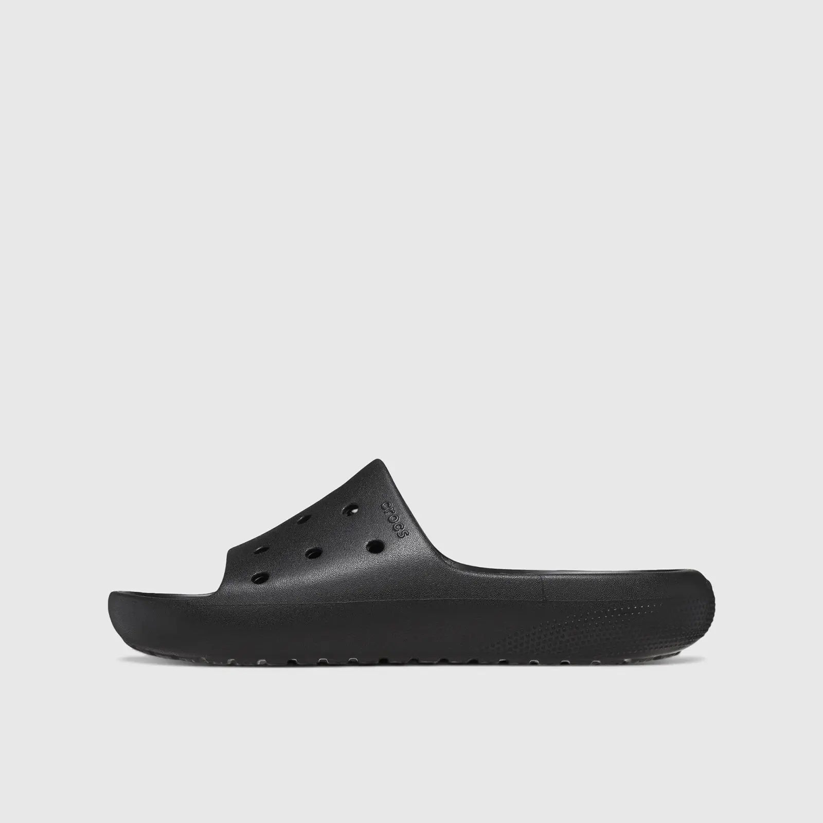 Classic Slide v2 Black 209401-001 Slides | familyshoecentre