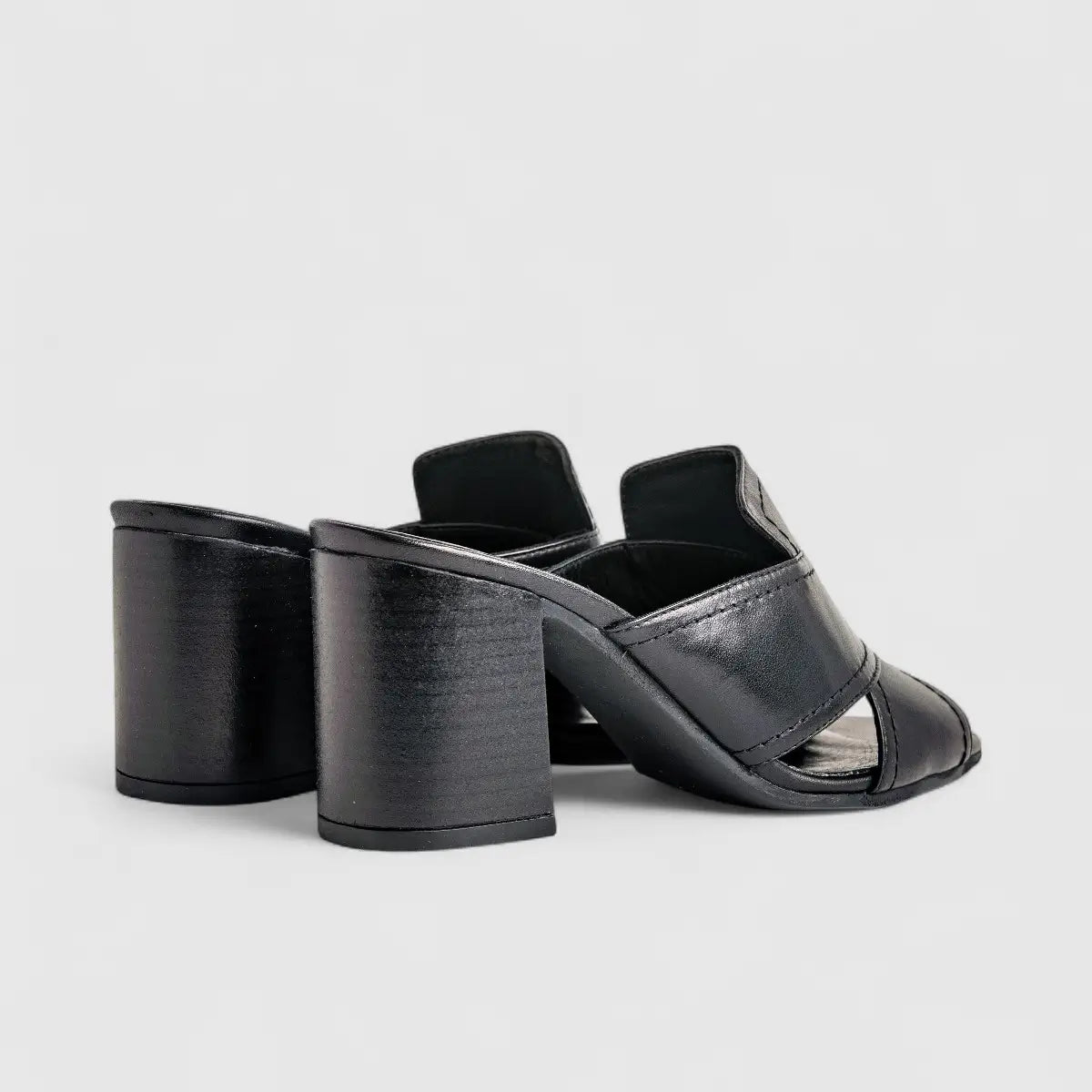 Sofia Mare Ladies Leather Comfort Push In Block Heel Sandal 11806 Black SF74