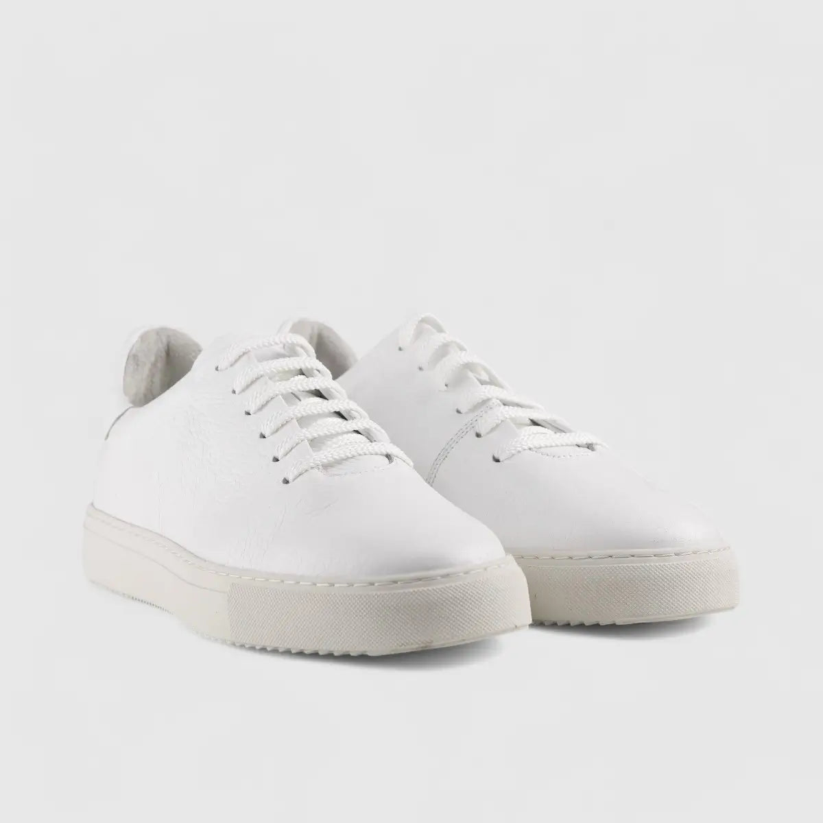 Formales Lace Up Leather Sneaker White 4289 Sneakers | familyshoecentre