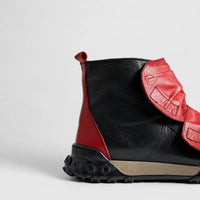 Karyoka Comfort Leather Boots 3558 Black/Red Boots | familyshoecentre