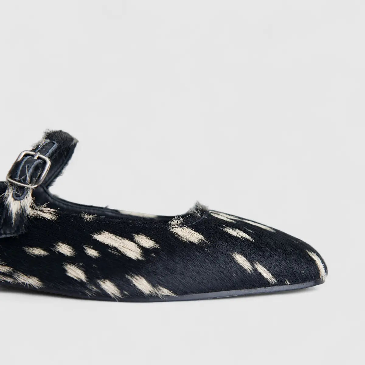 Morbido Ladies Leather Shoe Black Horse Hair PON014