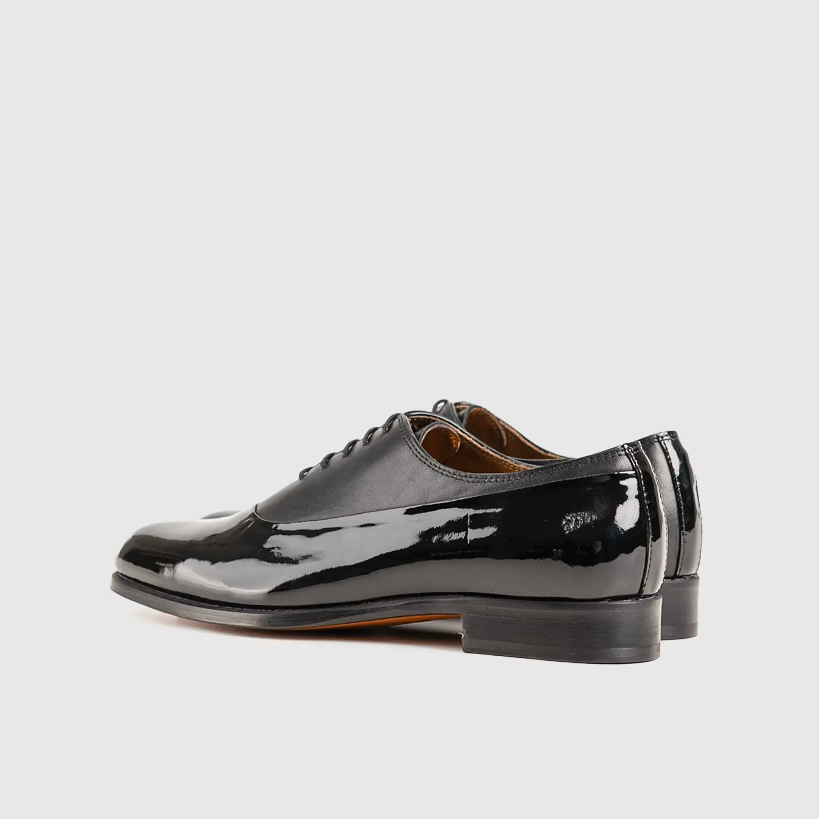 Dress Oxfords B4401 Black Patent/Leather Oxfords | familyshoecentre