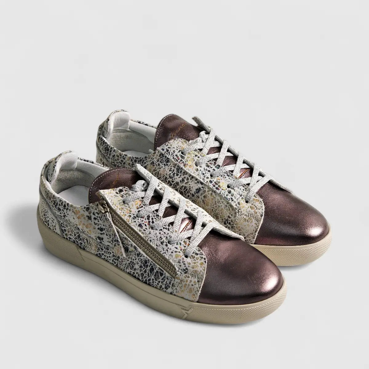 Eternal Ladies Leather Sneaker Gold Platin Hologram 204A3032D Sneakers | familyshoecentre