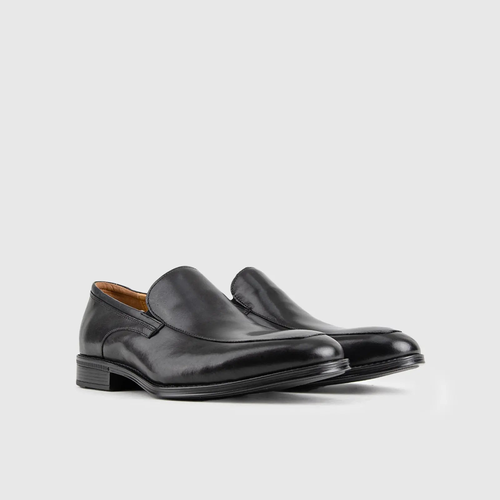 FLORSHEIM AMELIO MOC TOE BLACK Oxfords | familyshoecentre