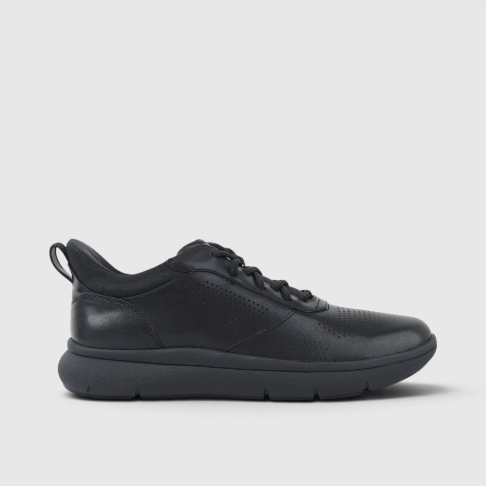 Florsheim Men's Fleet Perf Sneaker Black 171404/001 FT38