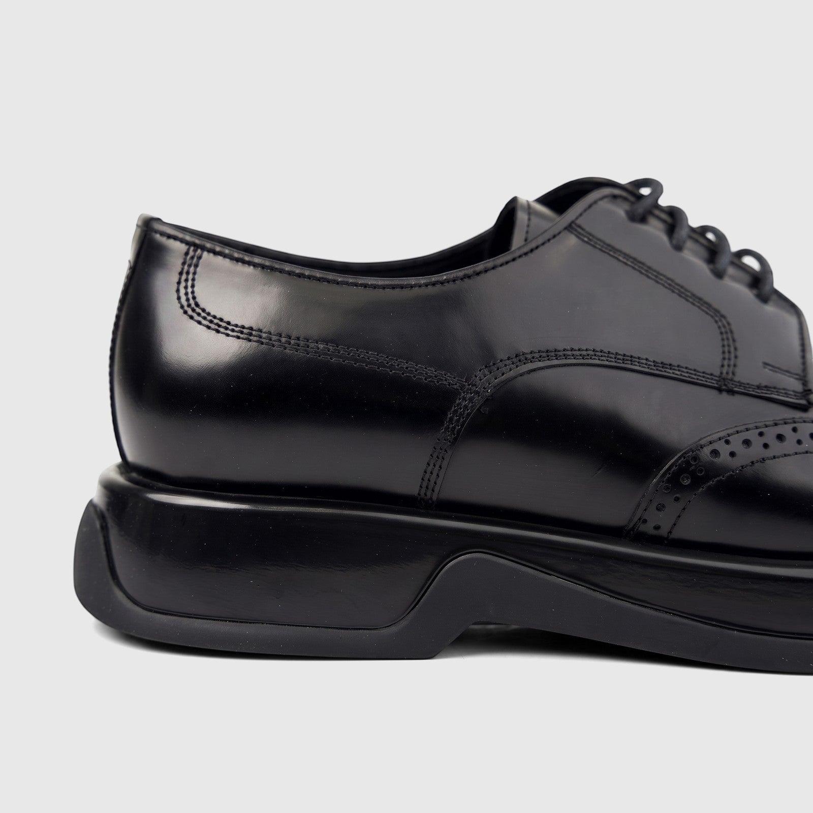 Formales men's black hi-shine leather lace-up shoe with chunky sole, shown from a side profile.