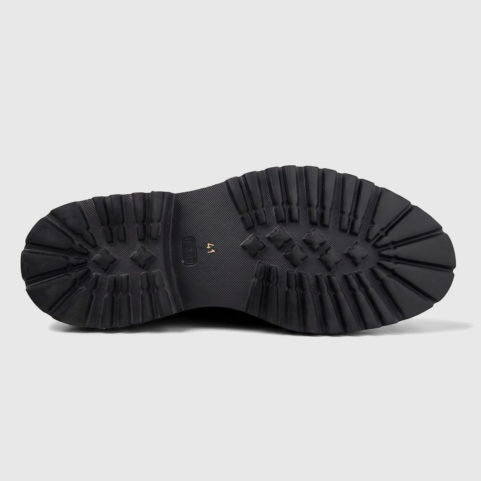 Bottom view of a Formales Men's Leather Chunky Sole Lace Up boot, featuring a thick black lugged tread pattern and size 41