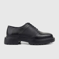 Formales Men's Leather Chunky Sole Lace Up 2543 Black FC162 shoe, shown in a side profile view, highlighting its smooth and
