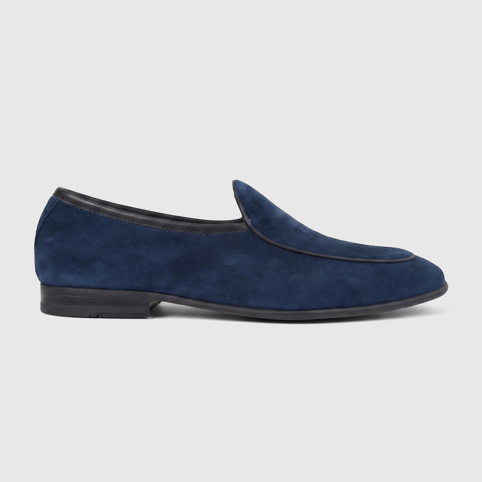 Side view of Formales Men's Leather Loafer FT268004 in navy blue suede with black trim and sole.